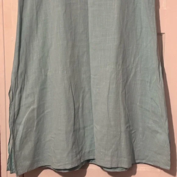 Nomad Soft Blue V-Neck Top - Picture 6 of 11